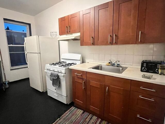 Studio at 444 Halsey Street