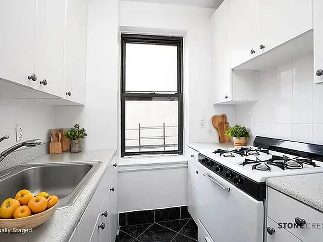 Studio at 55 West 92nd Street