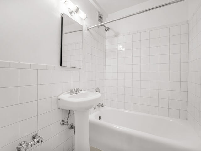 Studio at The Beaux Arts: 307 East 44th