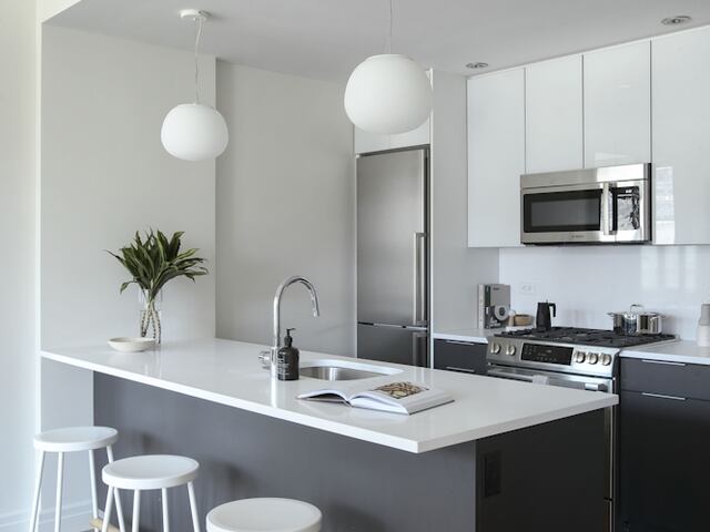 Studio at 325 Kent Avenue