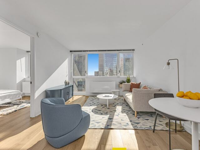 1-Bedroom at Linc LIC