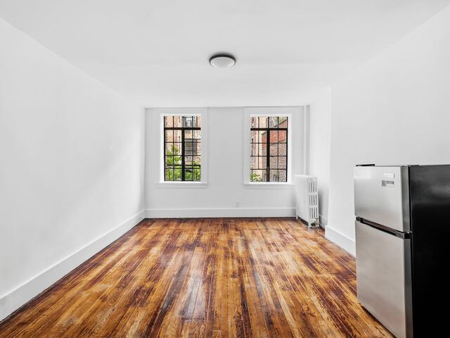 Studio at 323 West 4th Street