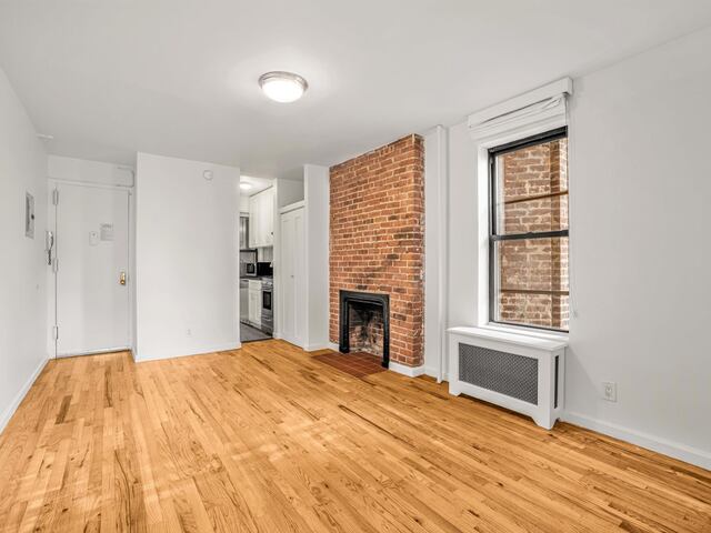 1-Bedroom at 20 Cornelia Street