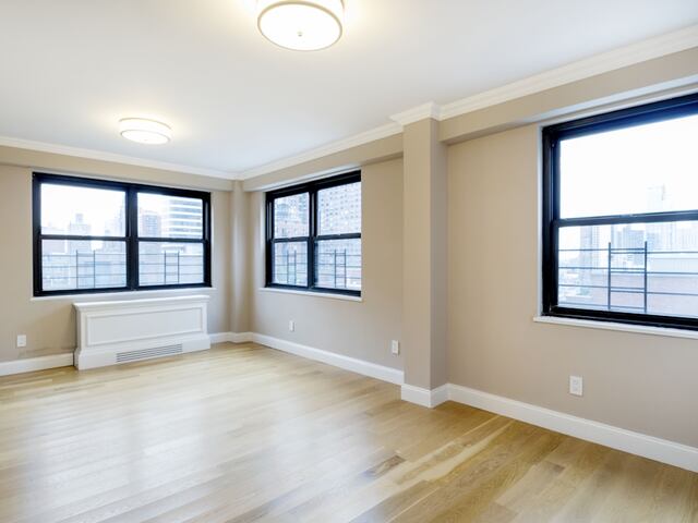 1-Bedroom at Lexington Towers