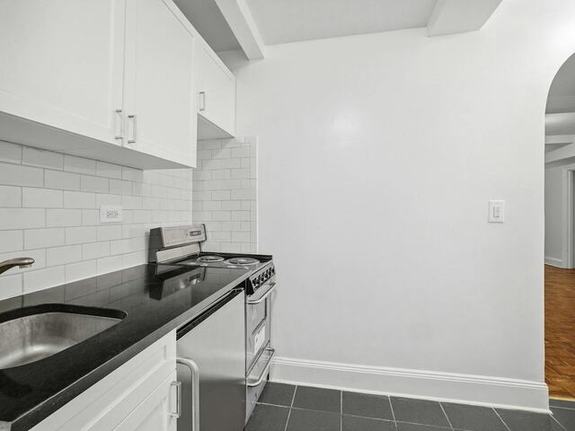 Studio at The Beaux Arts: 307 East 44th