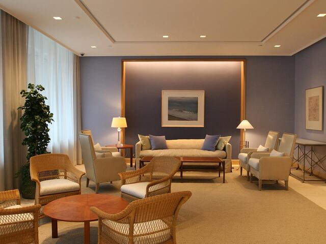 1-Bedroom at Barclay Tower