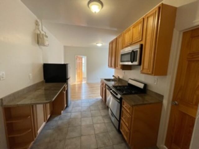 2-Bedroom at 170-172 Spring Street