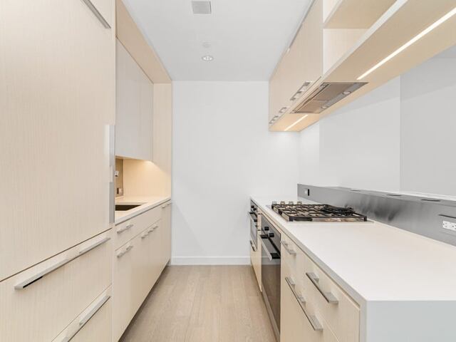 1-Bedroom at One Manhattan Square