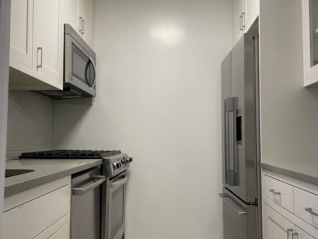 1-Bedroom at Murray Hill Manor