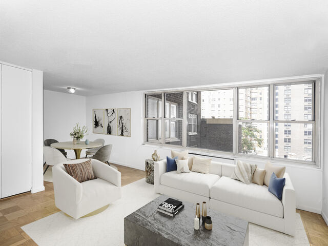 1-Bedroom at Murray Hill Manor