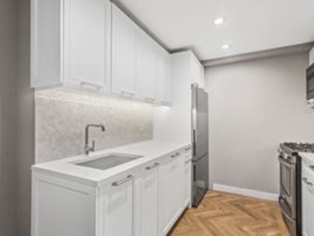 1-Bedroom at Lexington Towers