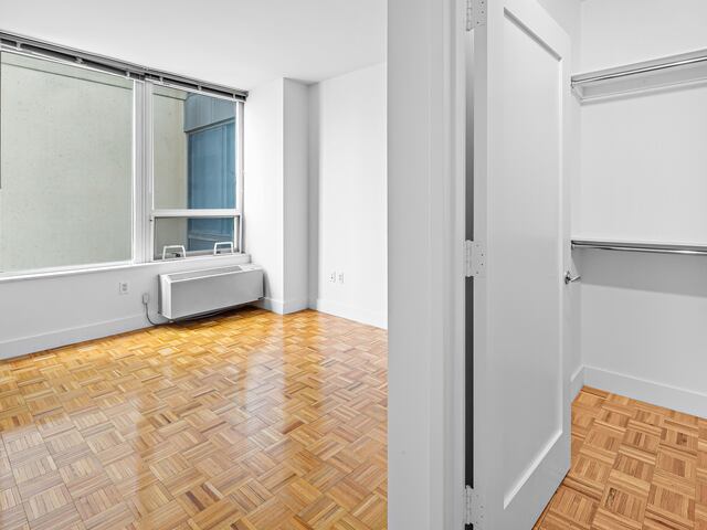 2-Bedroom at Newport: Aquablu