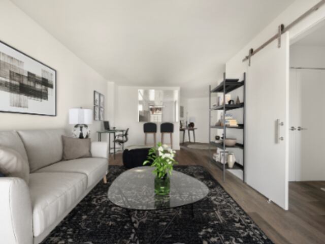 Studio at Parker Towers: 104-40 Queens Blvd