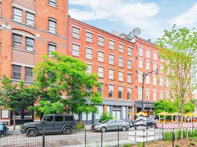 2-Bedroom at 25 Peck Slip