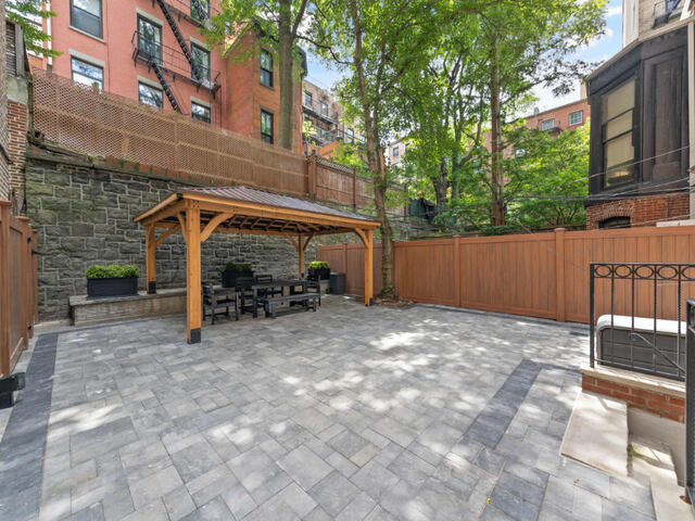 2-Bedroom at 185 Columbia Heights