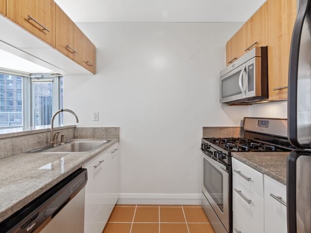 1-Bedroom at 800 Sixth Avenue