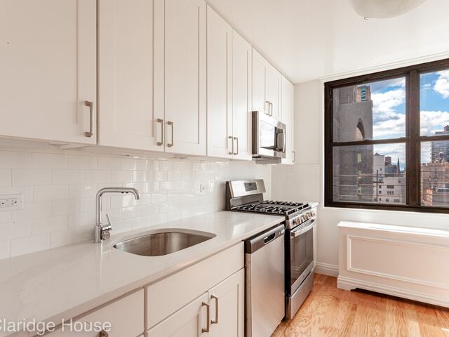 1-Bedroom at Claridge House