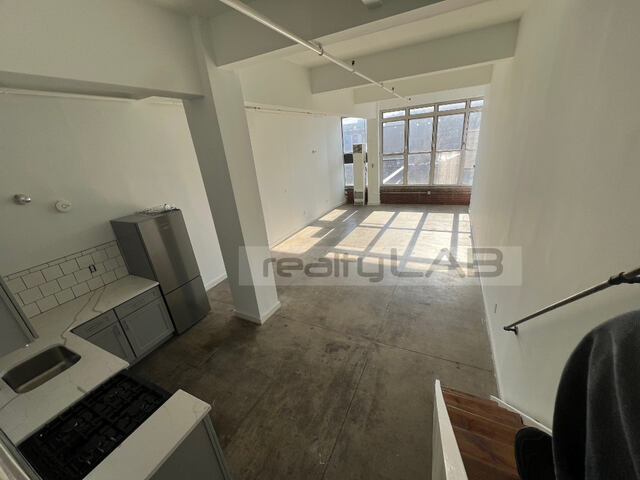 Studio at 1236 Atlantic Avenue