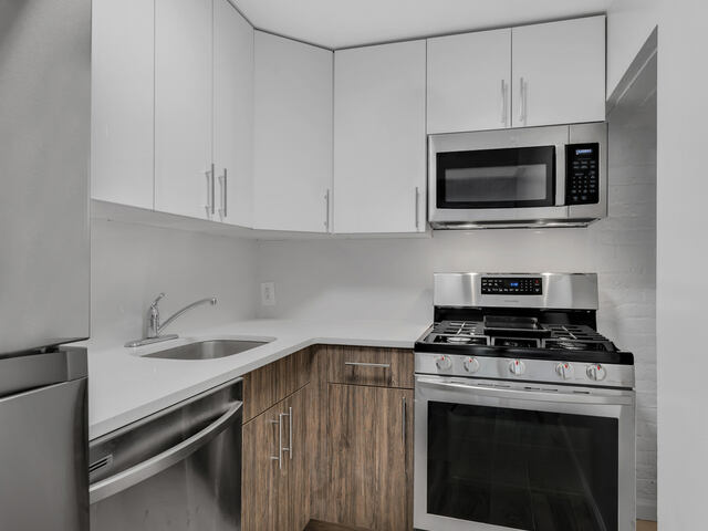 1-Bedroom at 220 East 95th Street