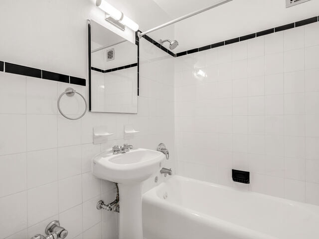 Studio at The Beaux Arts: 307 East 44th