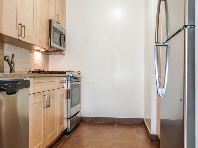 2-Bedroom at 21 West Street