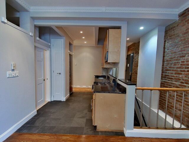 5-Bedroom at 330 East 100th Street