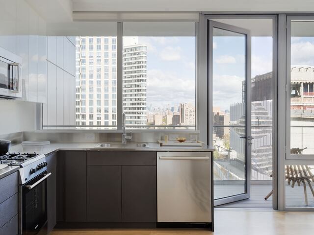 1-Bedroom at 300 Ashland Place