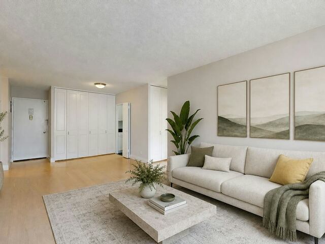 2-Bedroom at Murray Hill Mews