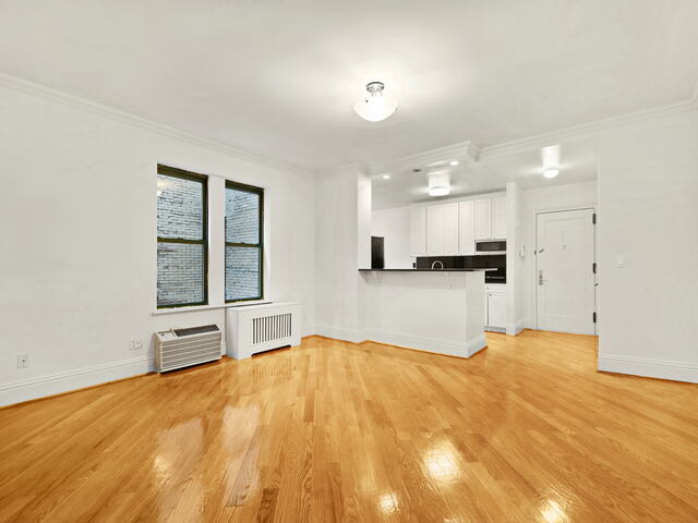 1-Bedroom at 226 East 70th Street