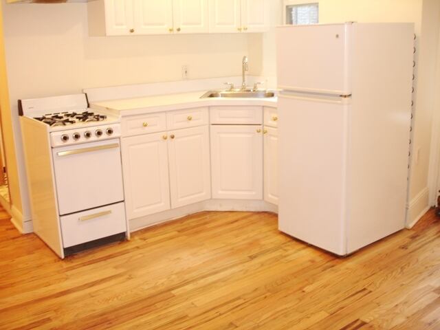 1-Bedroom at 230 Thompson Street
