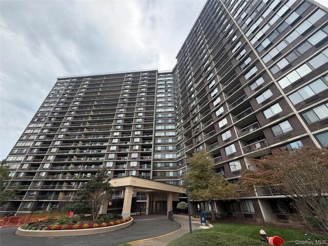 Studio at 2 Bay Club Drive