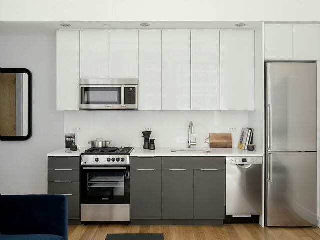 Studio at 325 Kent Avenue
