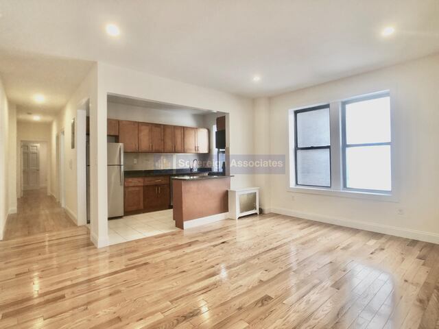 3-Bedroom at 270 Fort Washington Avenue