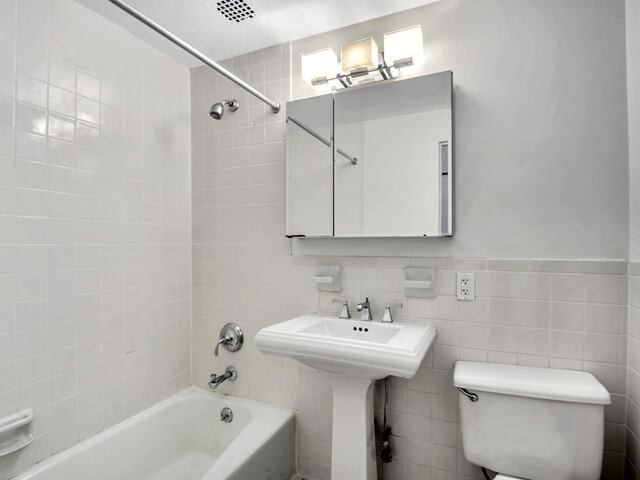 1-Bedroom at 655 Second Avenue