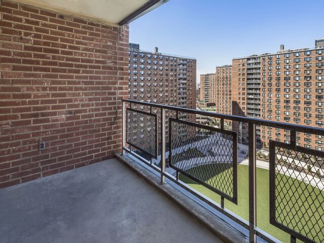 1-Bedroom at LeFrak City: Mexico