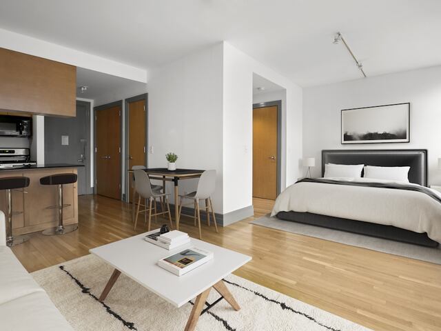 Studio at Court House Apartments
