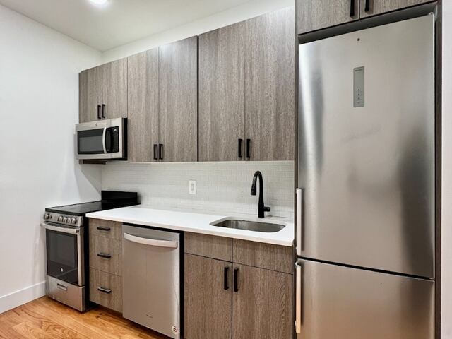 3-Bedroom at 350 Lenox Avenue