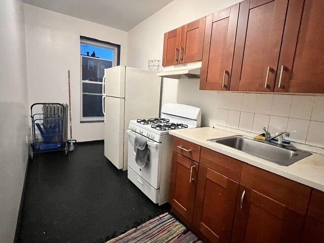 Studio at 444 Halsey Street