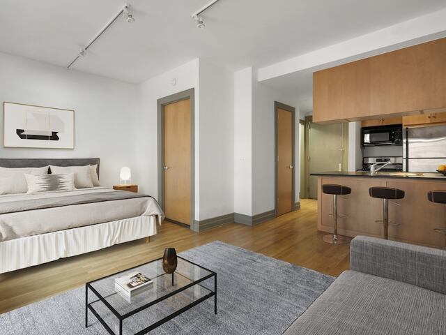 Studio at Court House Apartments