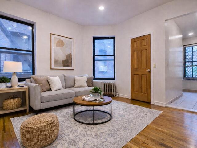 1-Bedroom at 3133 Broadway
