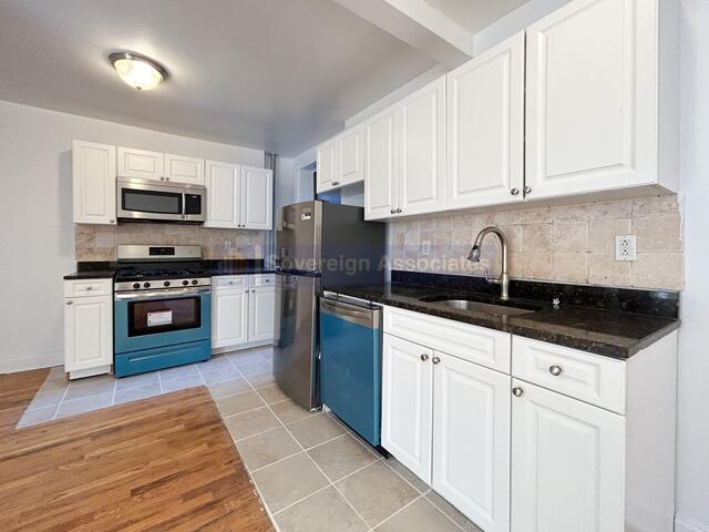 3-Bedroom at 270 Fort Washington Avenue
