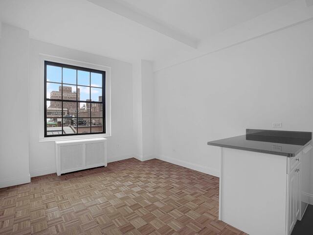Studio at South Pierre (aka 160 West 71st)