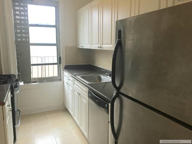 3-Bedroom at 280 Fort Washington Avenue