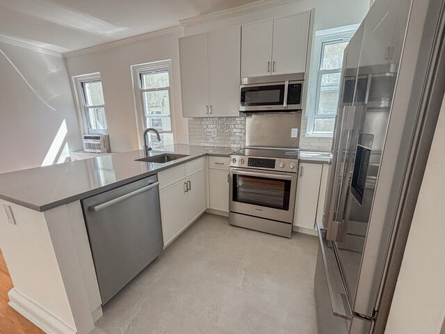 3-Bedroom at Manhattan East: 217 East 66th
