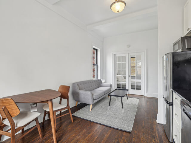 1-Bedroom at 19 West 69th Street