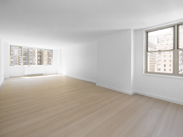 2-Bedroom at Murray Hill Manor