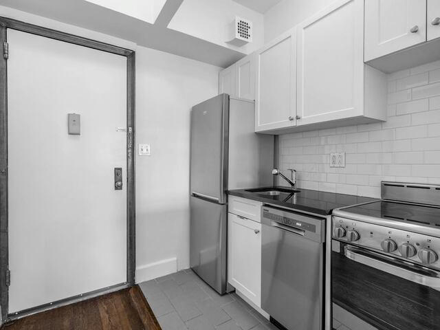 1-Bedroom at 24 Fifth Avenue