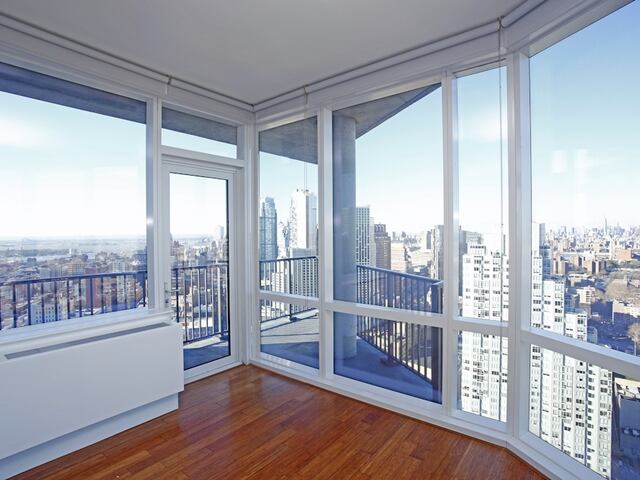 2-Bedroom at 66 Rockwell Place