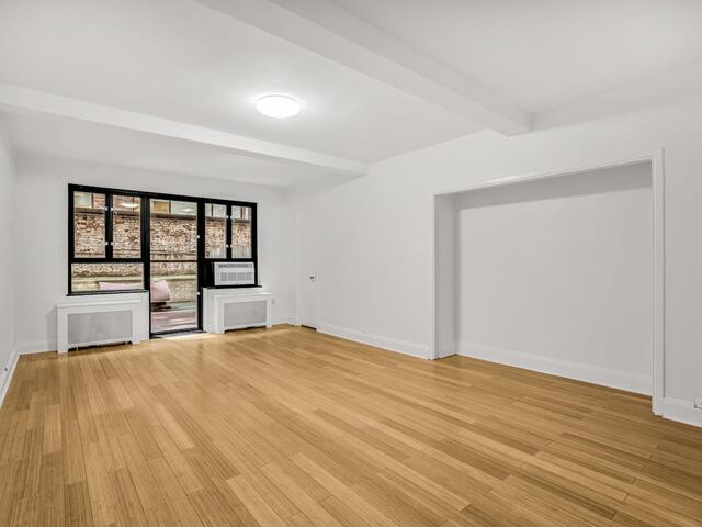 Studio at The Beaux Arts: 307 East 44th