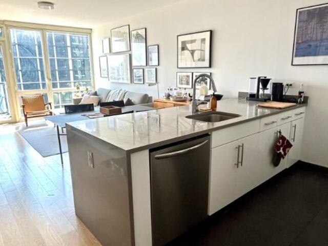 1-Bedroom at 33 Bond Street